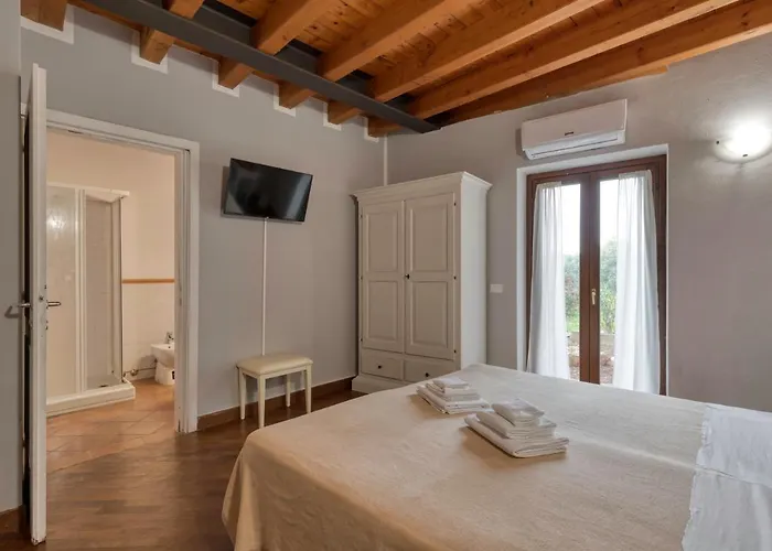 Bed & Breakfast Cascina Volta 3*